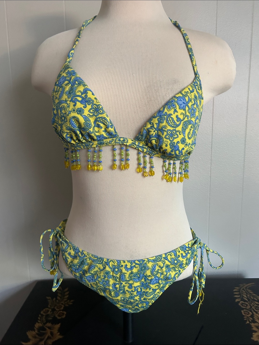 Vintage Y2K, California waves bikini and yellow and blue small